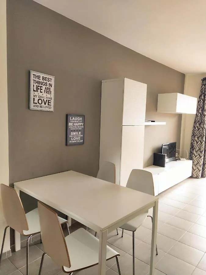 Oceanblue Modern King Size 1 Bedroom Apartment With Seaview And Terrace Chayofa 0*,  Spain